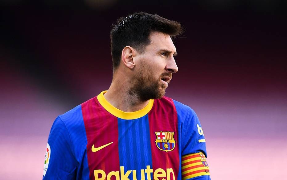 关于梅西开场5分钟连进两球，阿森纳防线形同虚设！的信息