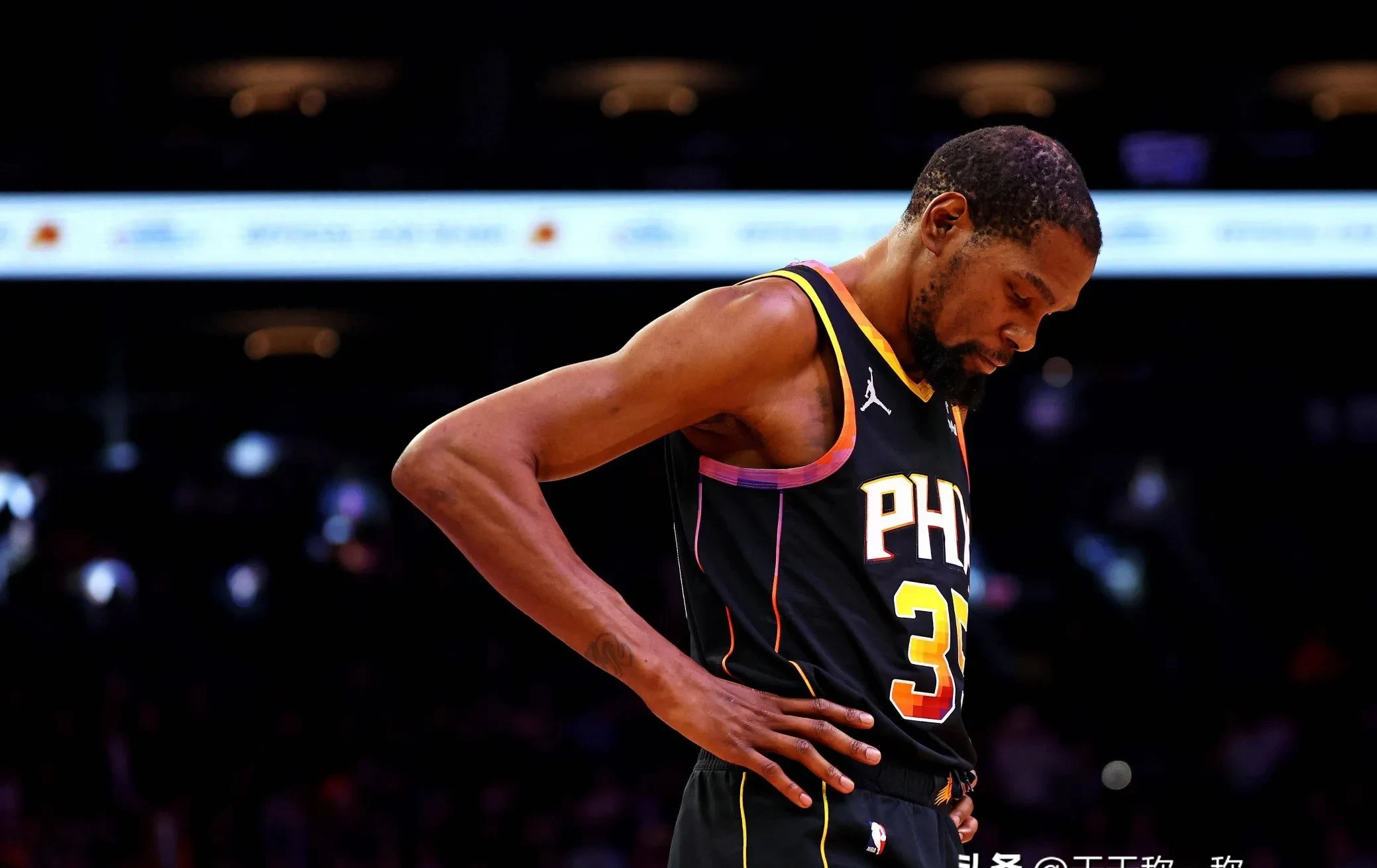 关于杜兰特连续二十场比赛得分超过战术调整，中国队挑战极限！的信息